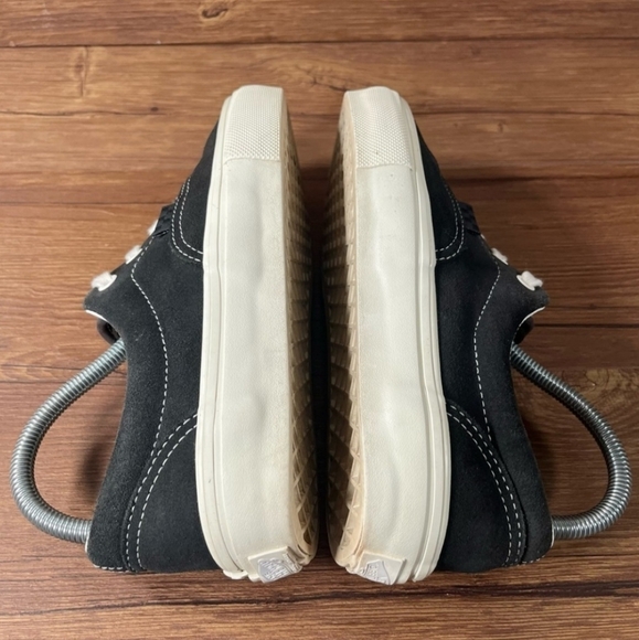 Youth size 5 big boys vans shoes - Picture 3 of 10